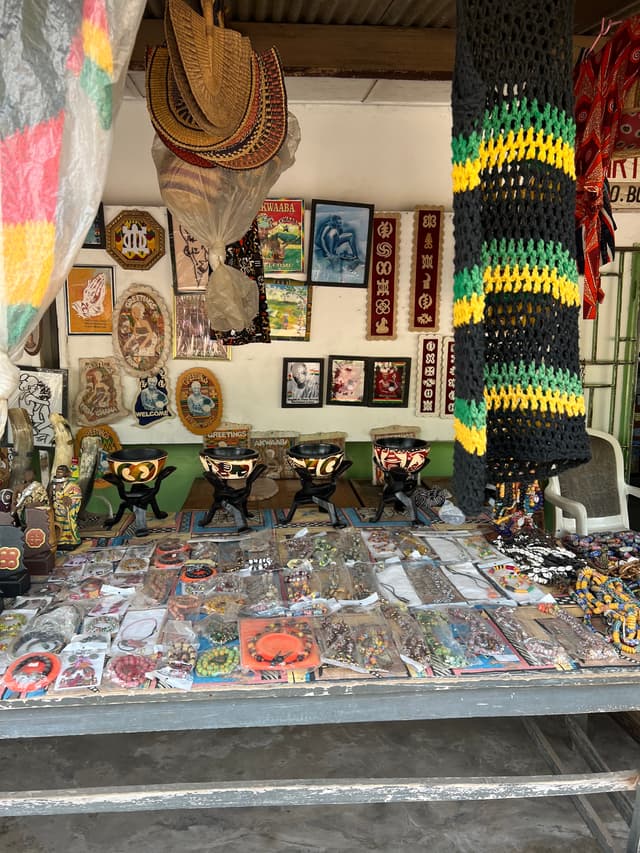 Art center craft shop 