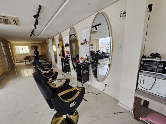 Zen-Z Salon