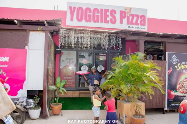 Yoggies Pizza