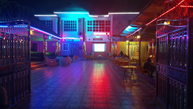 Octapuz Lounge and Night Club 